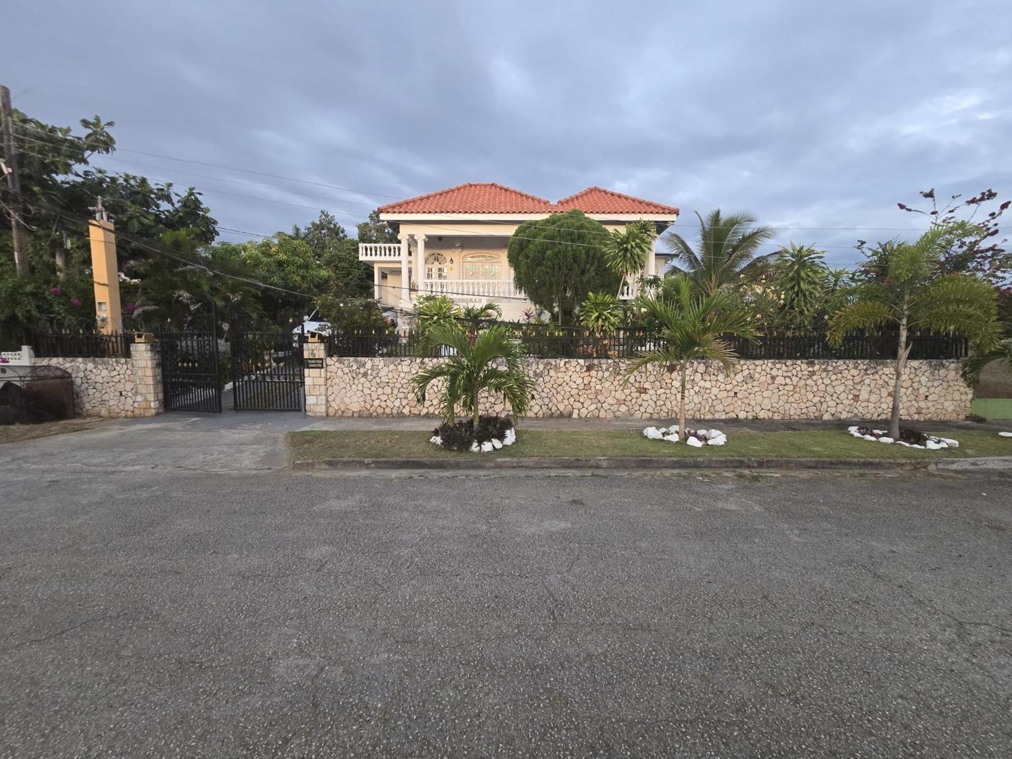 Paradise Palms Jamaica Vacation Rental Montego Bay Exteriör bild